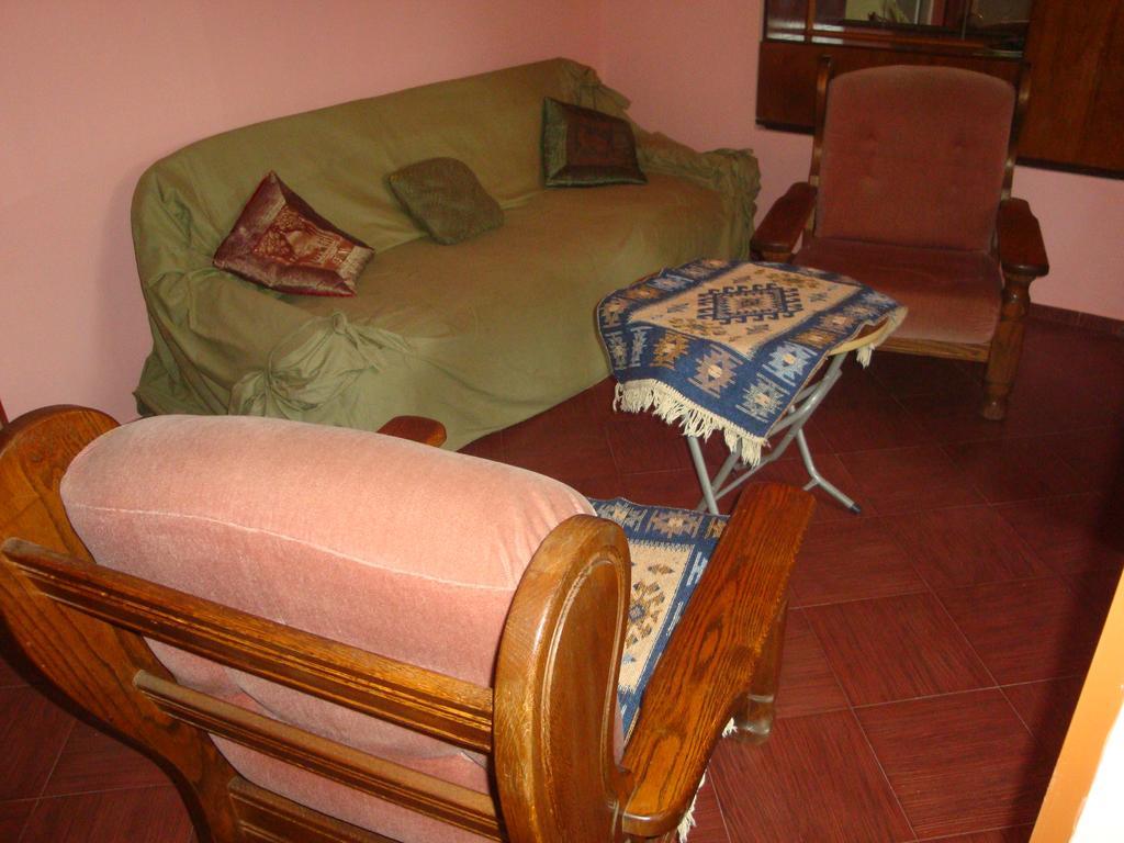 Tamari Guest House Telavi Bilik gambar